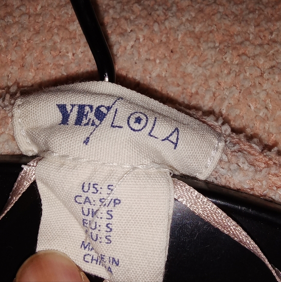 yes/Lola - Picture 4 of 9